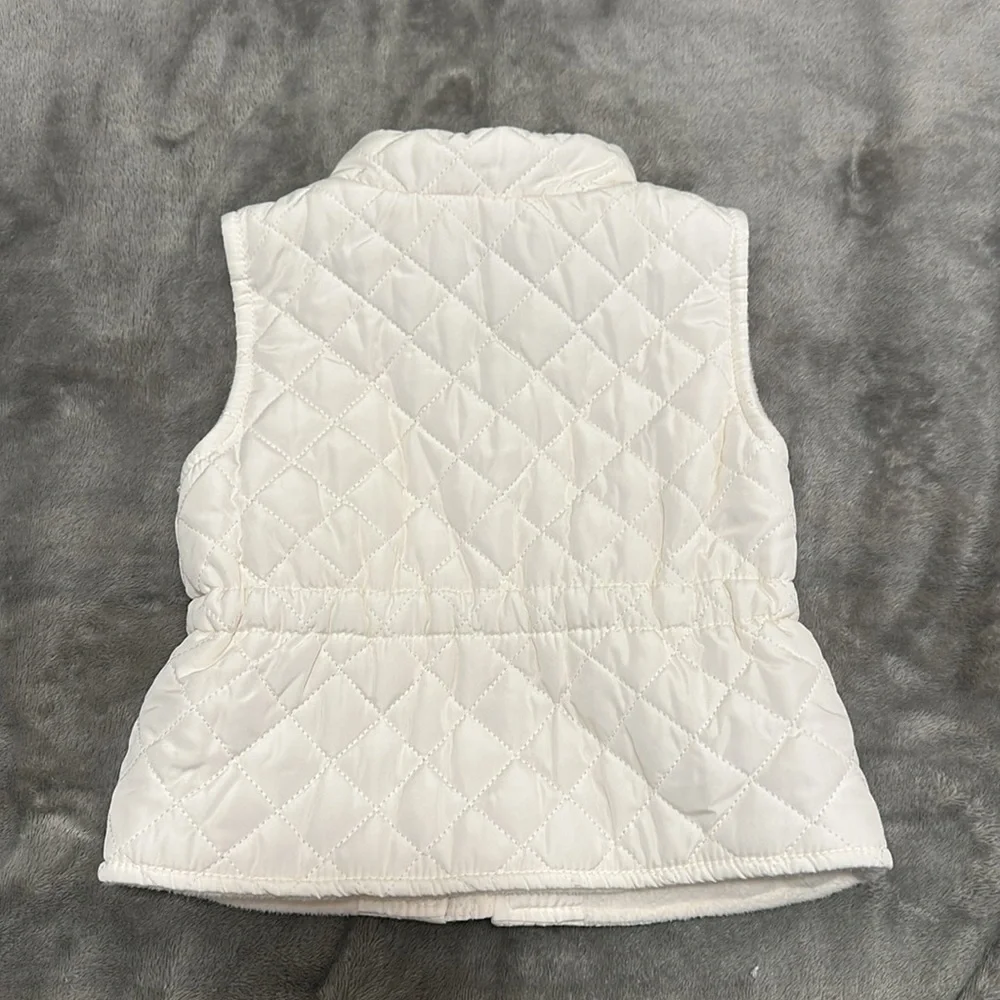 White Old Navy Puffer Vest Size 6-12m
